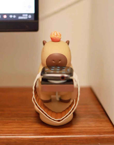 Apple Watch Capybara Charger Holder